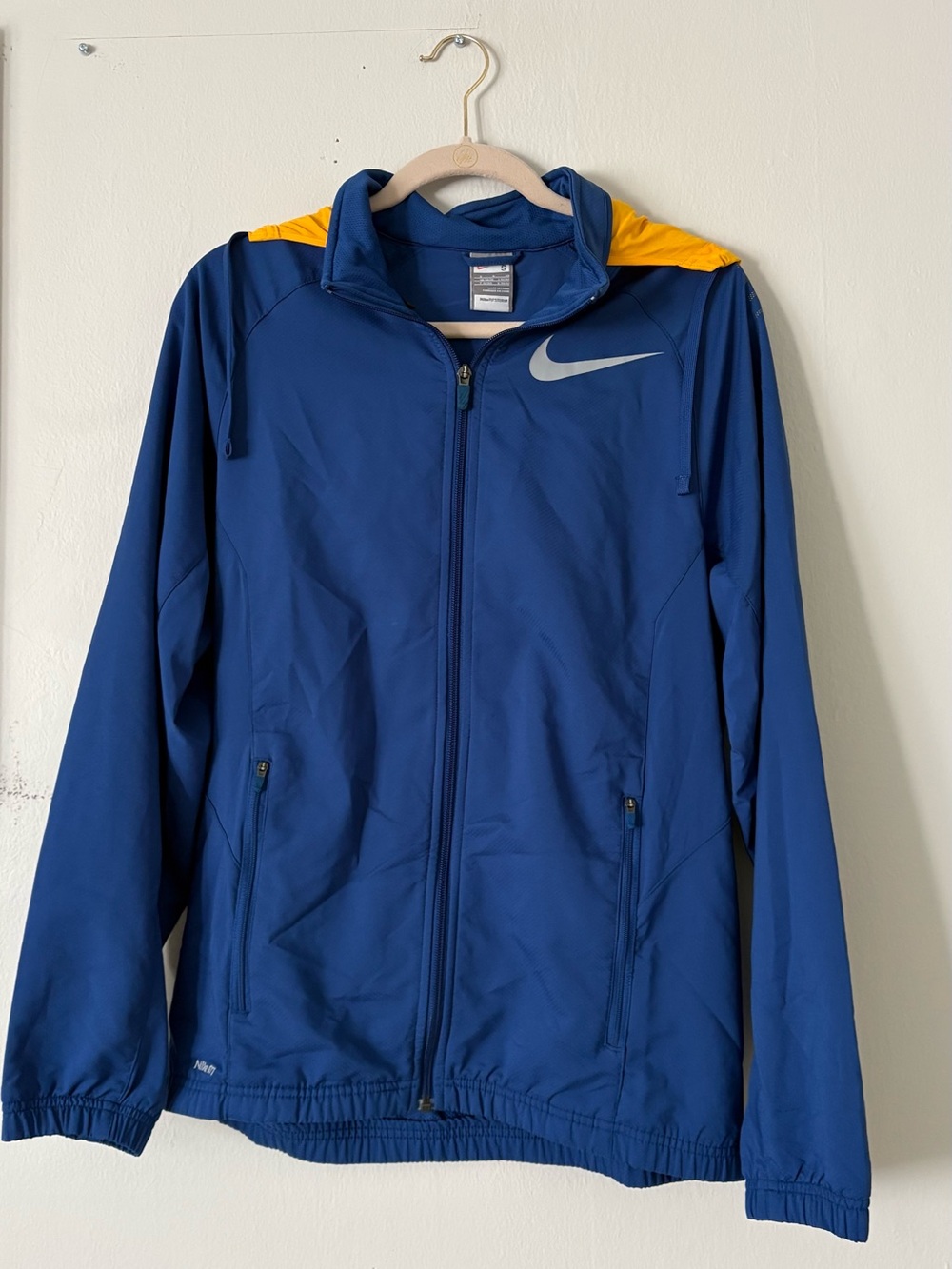 Nike Blue Hooded nike storm Jacket with Yellow hideable hood